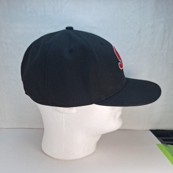 New Era 59Fifty Room Service Hat Cap Size 7 3/4 Fitted Black Red Embroidered - Picture 5 of 7